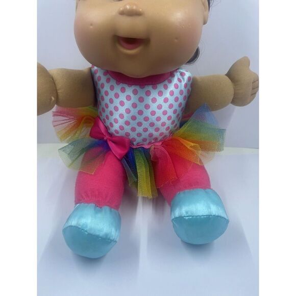 2015 OAA Cabbage Patch Kid Doll with Rainbow Tutu Skirt  Med Skin Tone - Picture 5 of 8